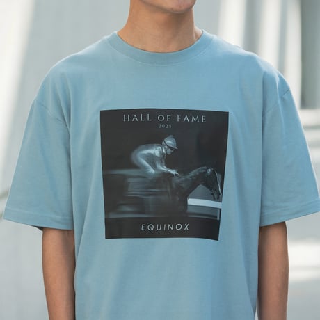 イクイノックス顕彰馬選定記念 グラフィカルTシャツAパターン（青/Blue）