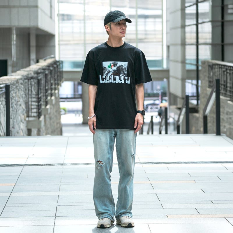 タスティエーラ引退記念 グラフィカルTシャツAパターン（黒/Black