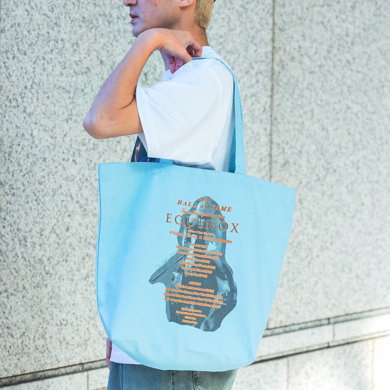 イクイノックス顕彰馬選定記念 グラフィカルトートLサイズ（青/Blue