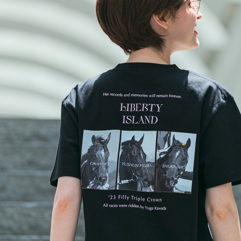 リバティアイランド三冠記念TシャツLサイズ リバティアイランド メモリアルグッズ グラフィカルTシャツBパターン