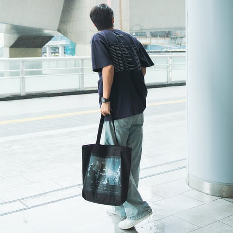 シャフリヤール グラフィカルTシャツBパターン（ネイビー/Navy）
