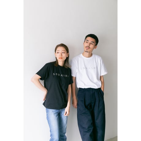 ソダシ引退記念グラフィカルTシャツ（Cパターン白/White）