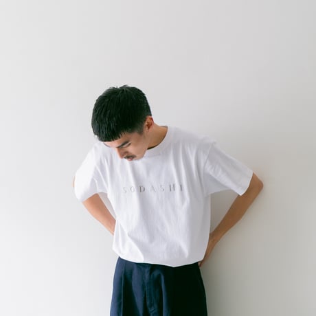 ソダシ引退記念グラフィカルTシャツ（Cパターン白/White）