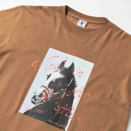 ウインドインハーヘア グラフィカルロングスリーブTシャツ（ベージュ/Beige）