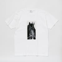 ディープインパクト グラフィカルTシャツBパターン（白/White）