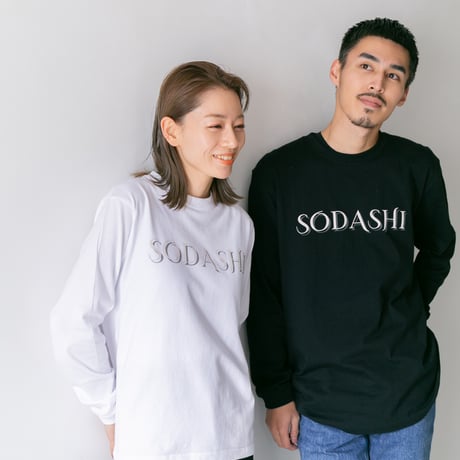 ソダシ引退記念グラフィカルロングスリーブTシャツ（黒/Black）