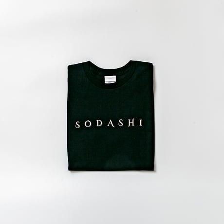 ソダシ引退記念グラフィカルTシャツ（Cパターン黒/Black）