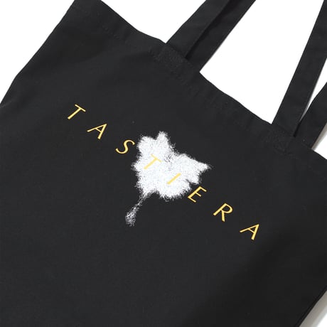 タスティエーラ引退記念 グラフィカルトートLサイズ（黒/Black）