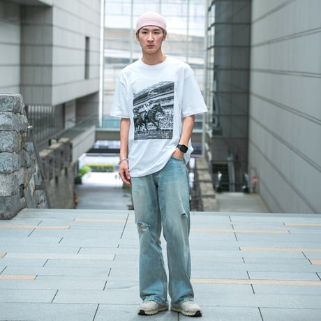 タスティエーラ引退記念 グラフィカルTシャツCパターン（白/White）