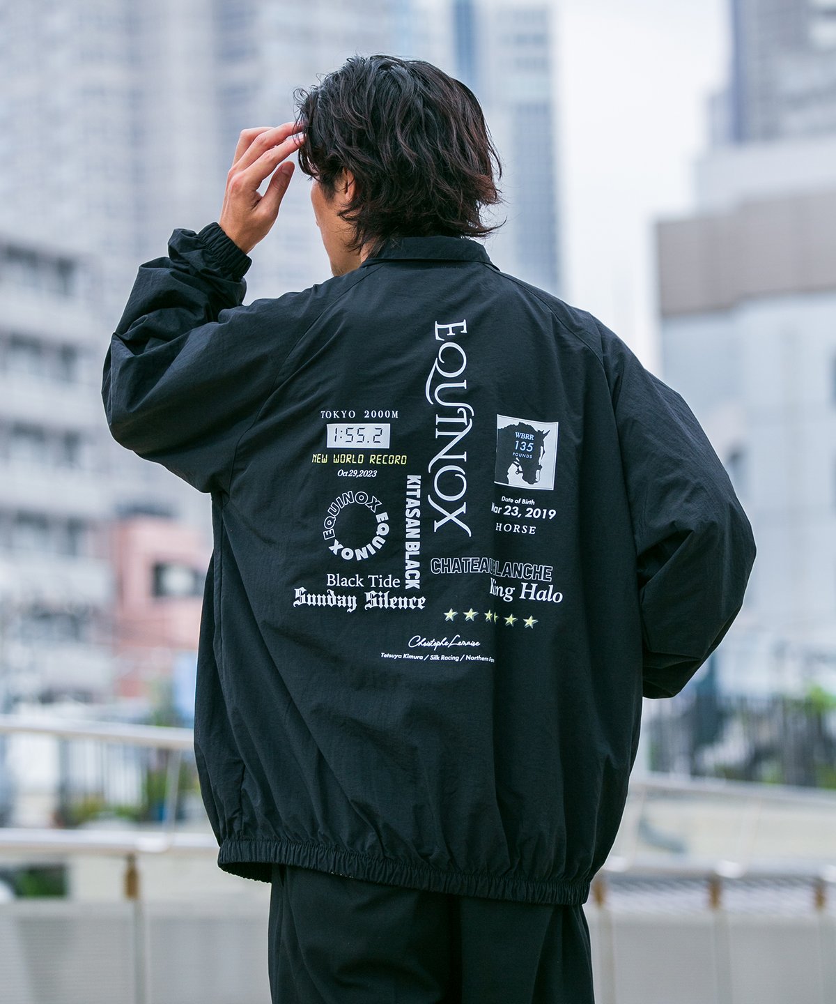 イクイノックス引退記念グラフィカルブルゾン（黒/Black） | HORSEGOODSnet