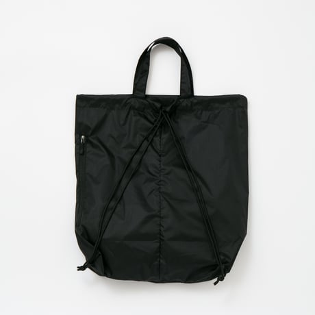 イクイノックス引退記念グラフィカルナイロンサック（黒/Black）
