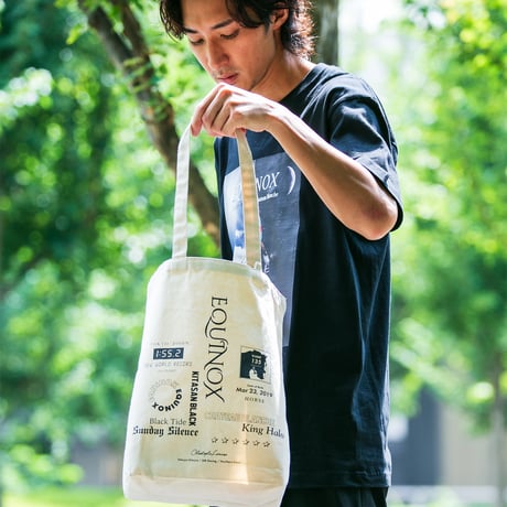 イクイノックス引退記念グラフィカルTシャツAパターン（黒/Black）