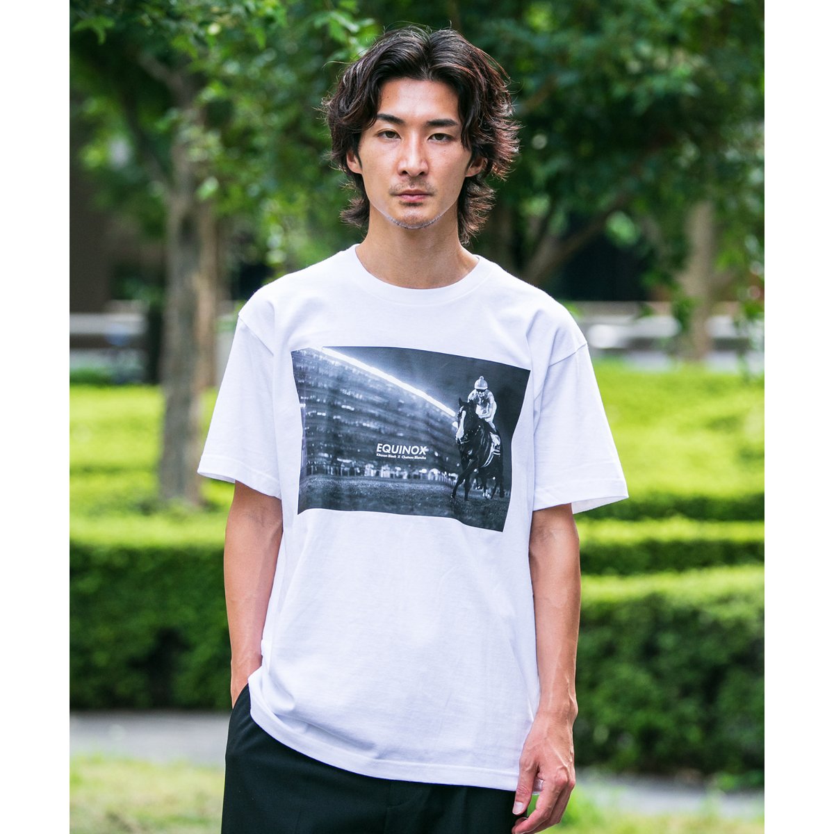 イクイノックス引退記念グラフィカルTシャツCパターン(白/White イクイノックス引退記念グラフィカルTシャツCパターン(白/White
