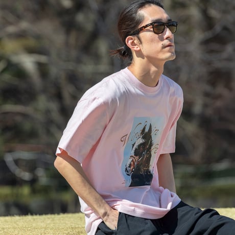 ウインドインハーヘア グラフィカルTシャツAパターン（ピンク/Pink）