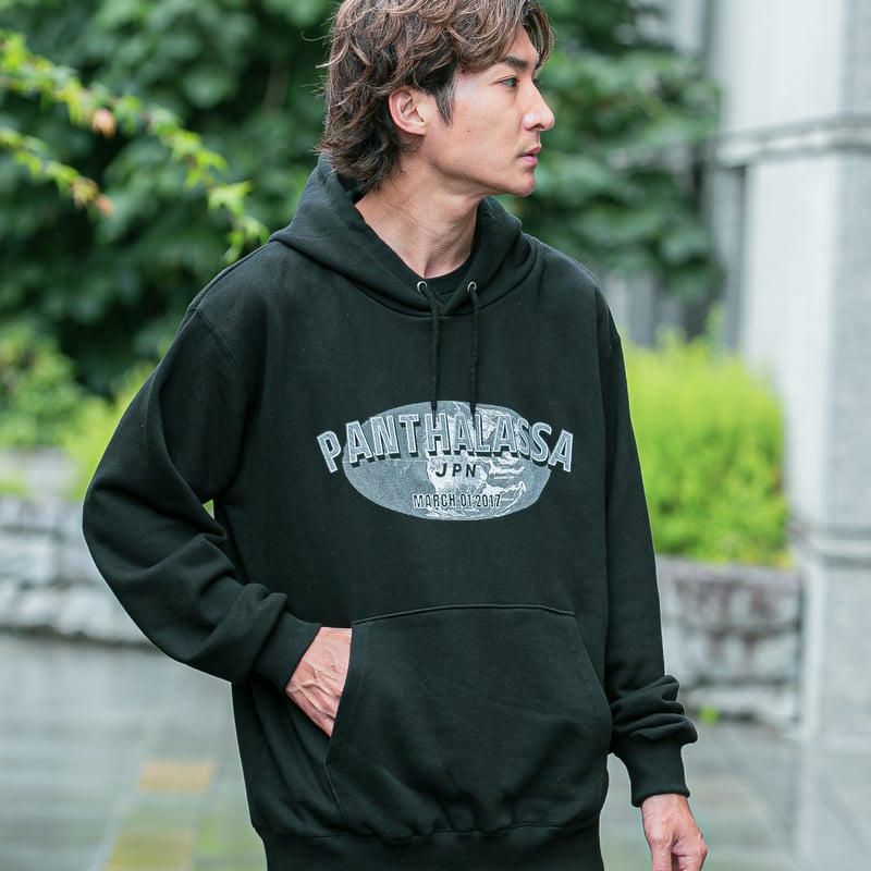 パンサラッサ引退記念グラフィカルパーカー（黒/Black） | HORSEGOODSnet