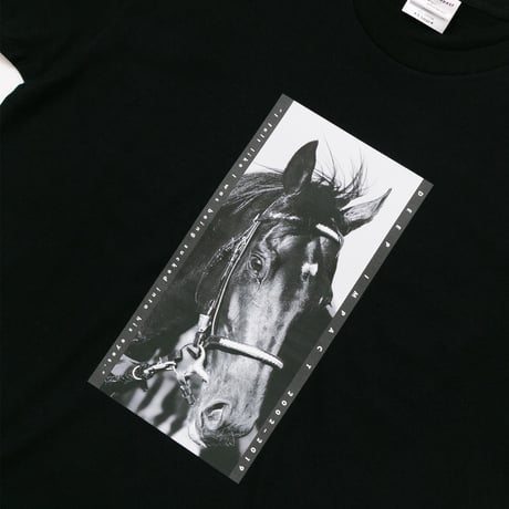 ディープインパクト グラフィカルTシャツBパターン（黒/Black）