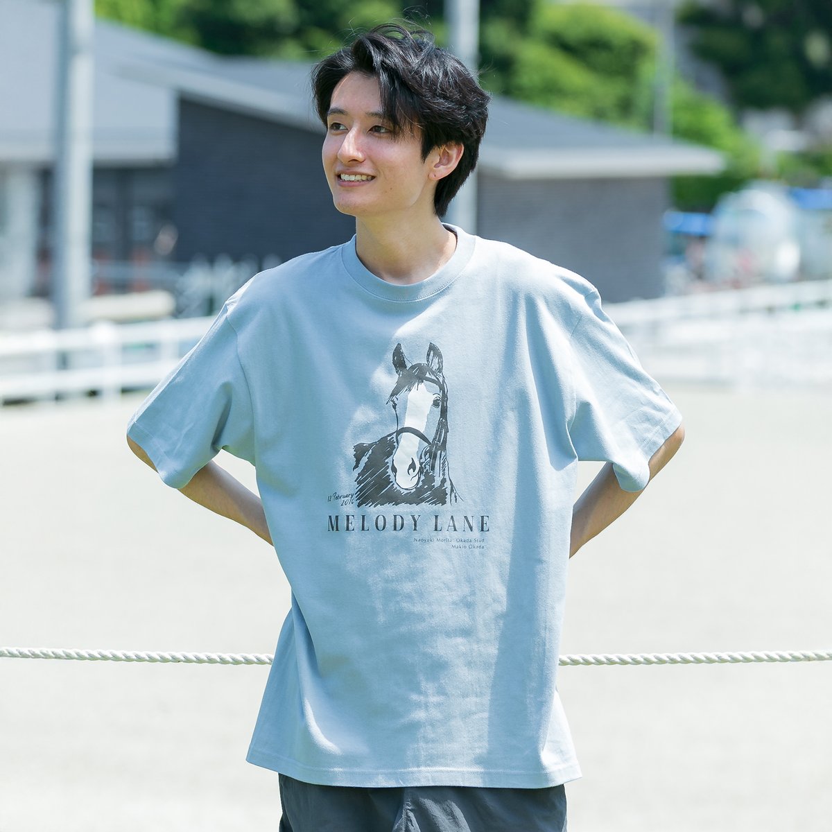 メロディーレーン グラフィカルTシャツBパターン（青/Blue