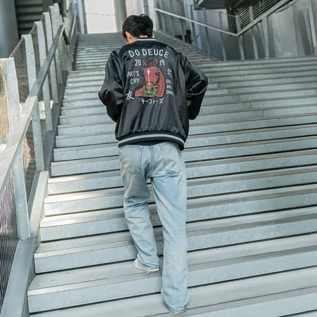 【数量100枚限定】ドウデュース引退記念 リバーシブルジャケット（グレー・黒/Gray・Black）