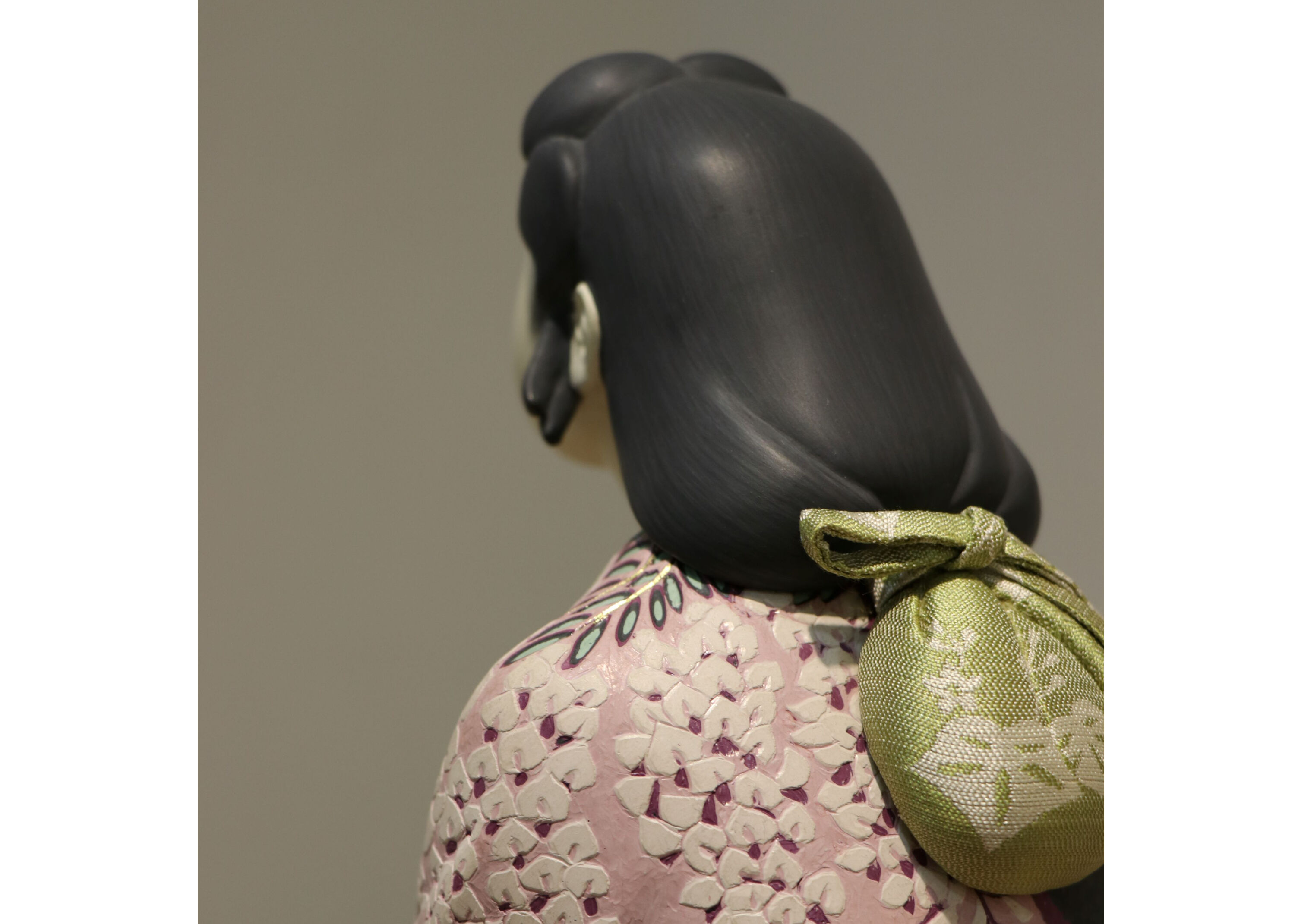 藤女」 芹川英子 木彫胡粉彩彫 共箱 | 林人形工房 ネットショップ