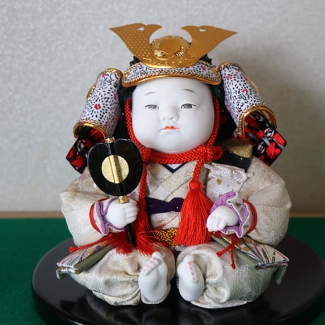 五月人形 江戸おさな大将 大 新書毛 腰掛 梵天丸 逸品飾りセット