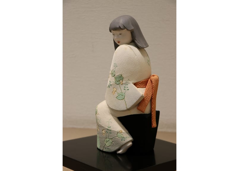 岩瀬なほみ　游　木彫布貼人形 fit=scale-down,w=1200