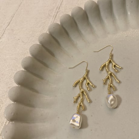 coral pearl pierce