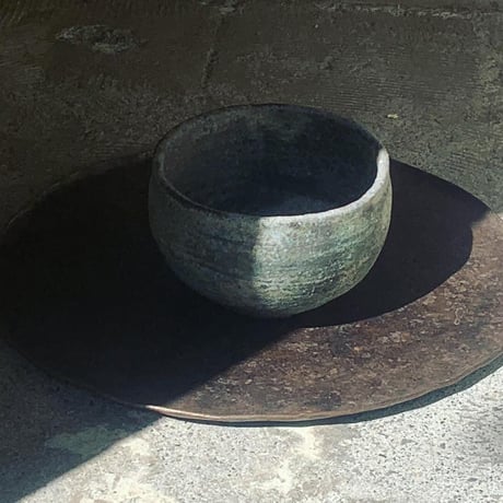 田鶴濱守人 呉須灰釉 茶碗