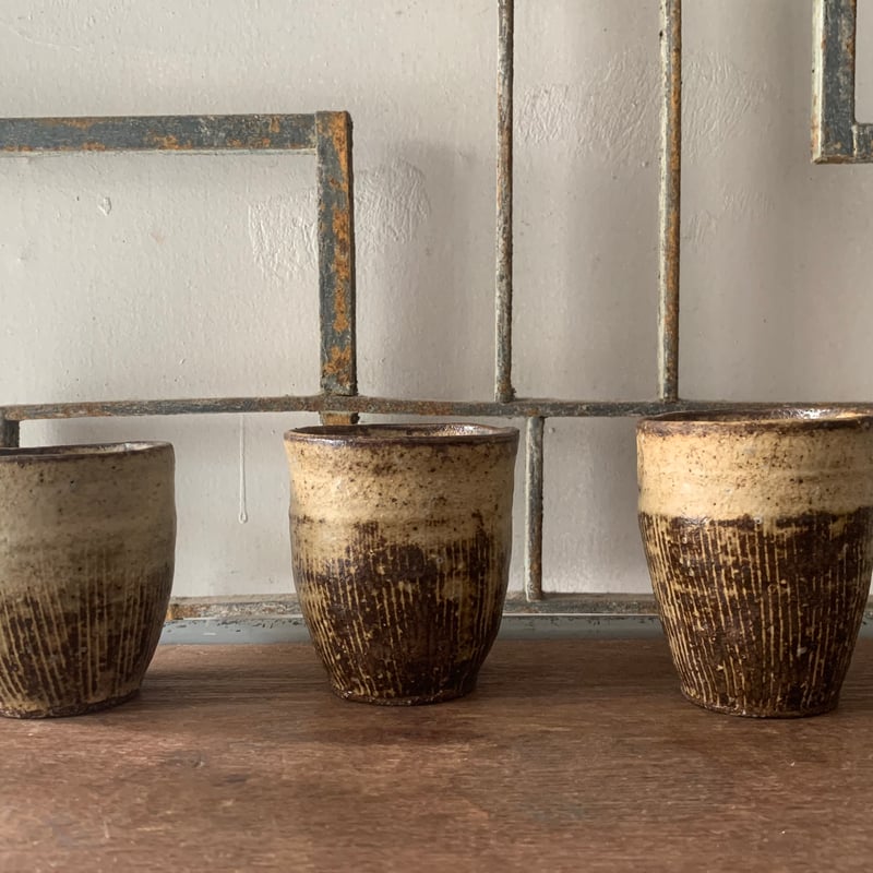 田鶴濱守人 粉引けがき 湯呑み | GARAGE