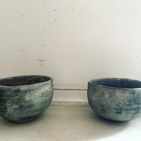田鶴濱守人 呉須灰釉 茶碗