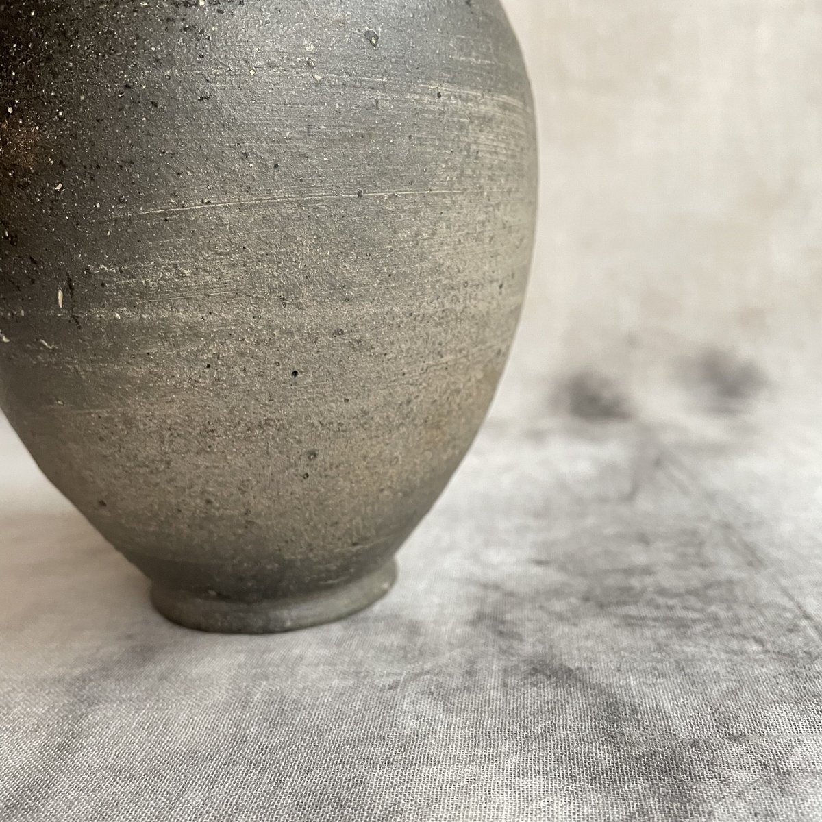 新羅 陶質土器花入 | Antiques そらんじ