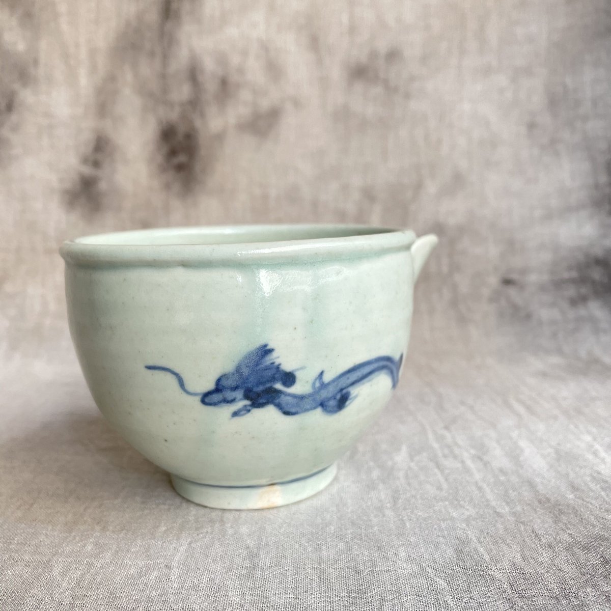 吉田崇昭 染付雨龍文片口 | Antiques そらんじ 吉田崇昭 染付雨龍文片口 | Antiques そらんじ