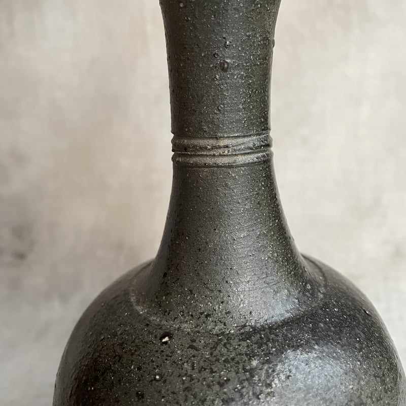 新羅 陶質土器花入 | Antiques そらんじ