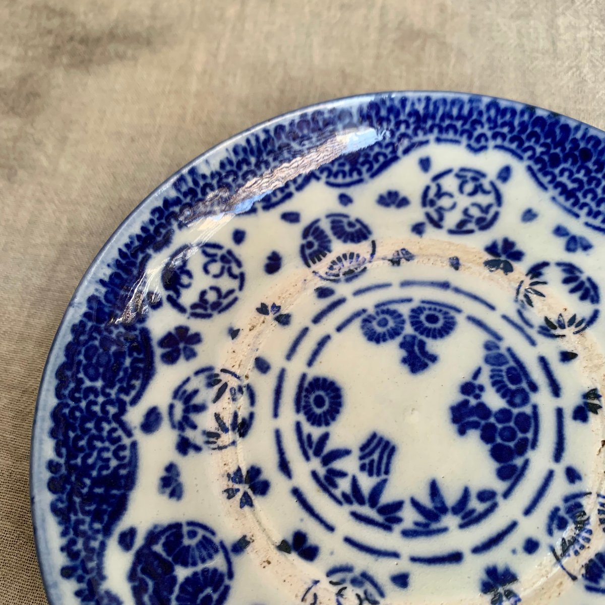 長沼焼 花散らし印判皿 | Antiques そらんじ