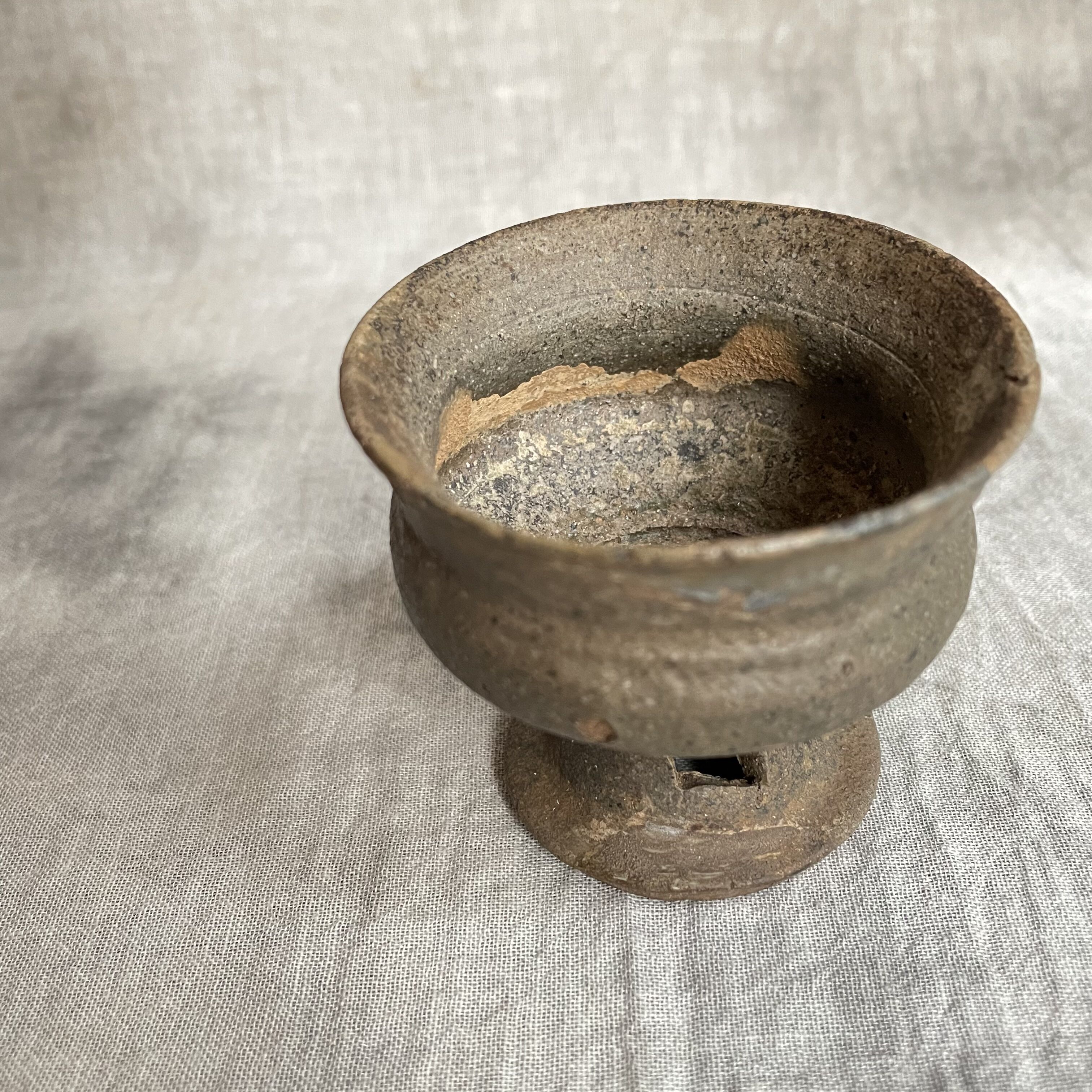 須恵器 脚付盃 | Antiques そらんじ