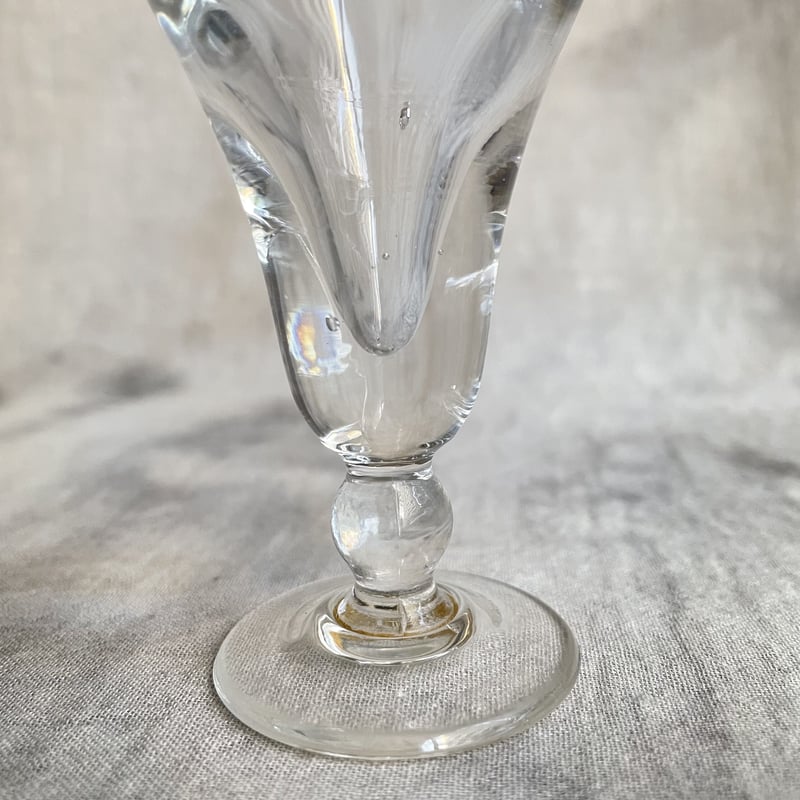 骨董　時代ガラス　厚底　トロンプルイユ　リキュールグラス　盃　酒器　ウラン① トロンプルイユ リキュールグラス フランスアンティーク
