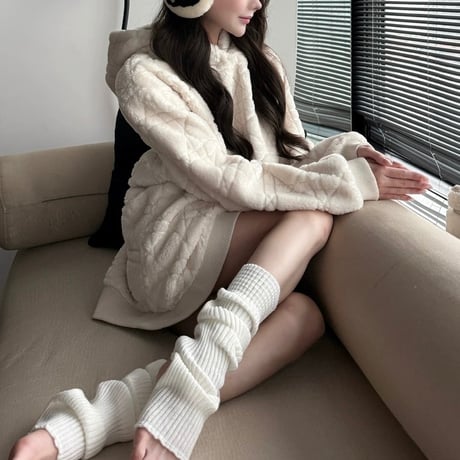 CATEGORY TOPS | Dolly