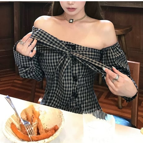 CATEGORY TOPS | Dolly