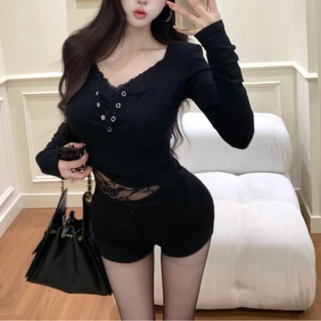 CATEGORY TOPS | Dolly