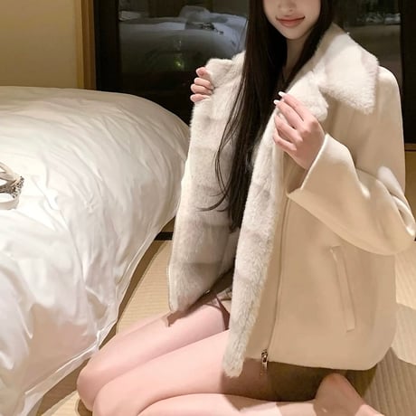ファーデザインホワイトジップジャケット　1320