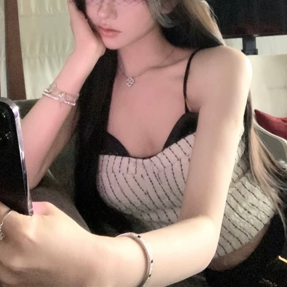 68463fe61bcd742077f3dd28