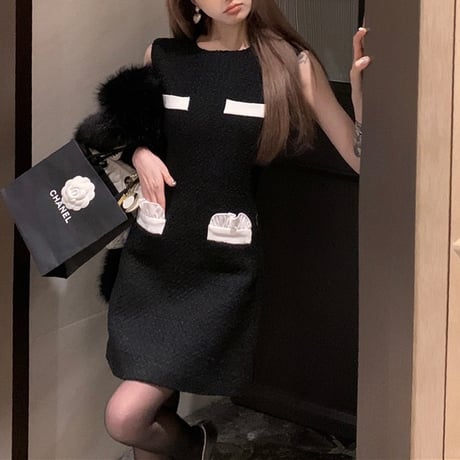 ブラックフレンチノースリーブワンピ　0977