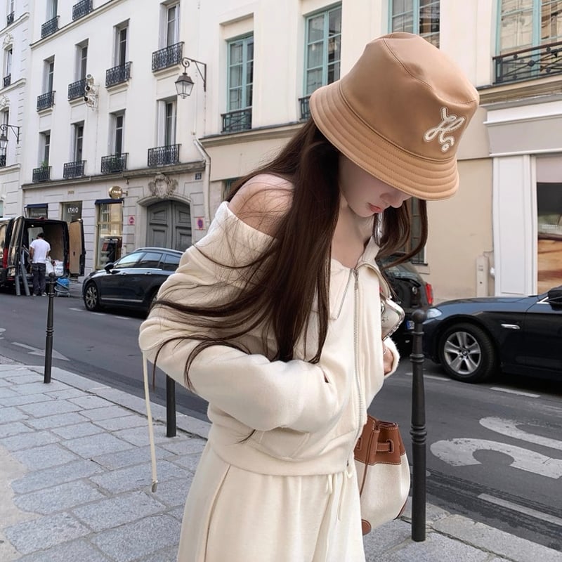 メルトオフショルカジュアルセットアップ 1267 | Dolly