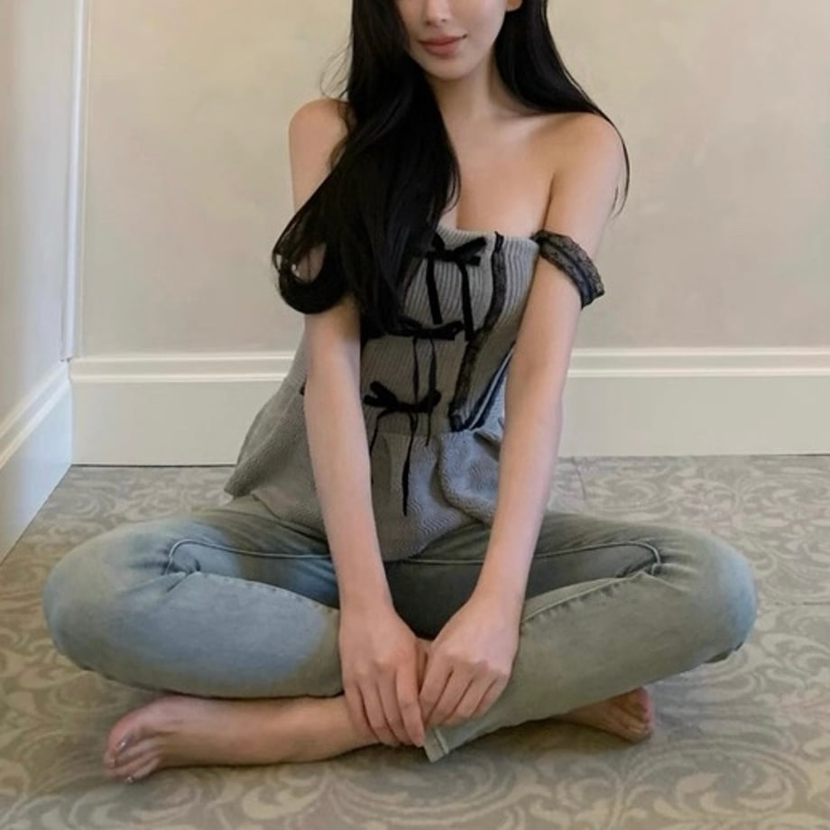 6867693d0359457cc7a6e561
