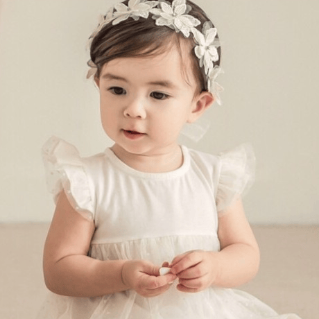 white flower hairband