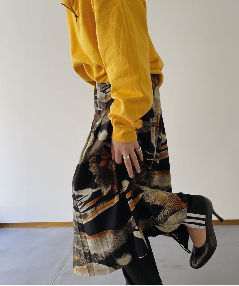 LOUISE ART SKIRT 【公式通販】