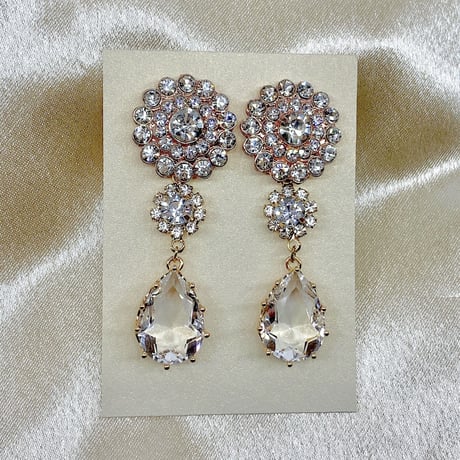 結婚式 ビジュー 3連シャンデリアイヤリングorピアス