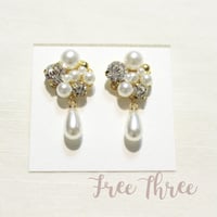 結婚式 大振りパール＆ビジューのピアスorイヤリング