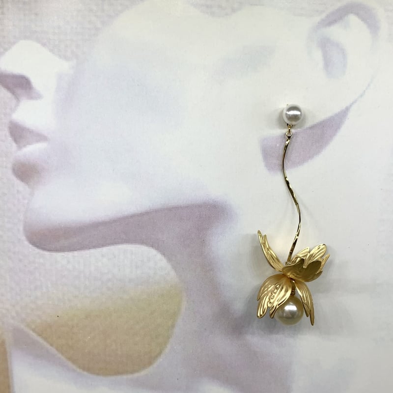 結婚式 マットゴールド パール 花びら フラワー ゆらゆら ウエディング