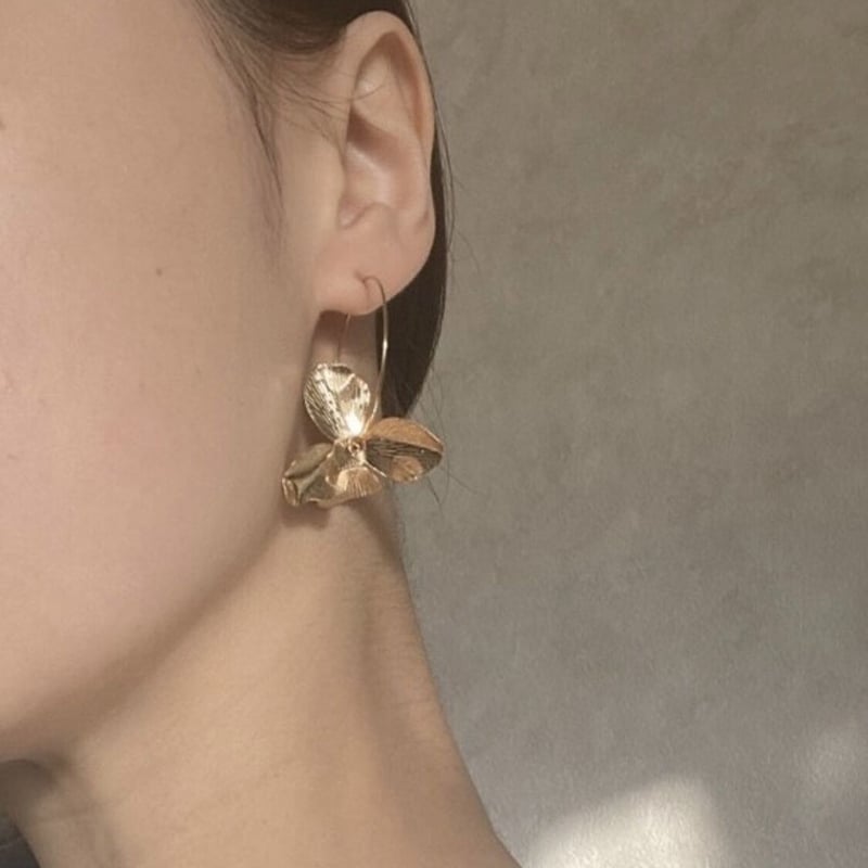 結婚式 ゴールドフラワーフープピアス 大ぶりゴールド フラワー フープ  