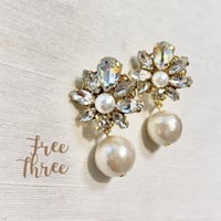 結婚式 大振りパール＆ビジューのイヤリングorピアス